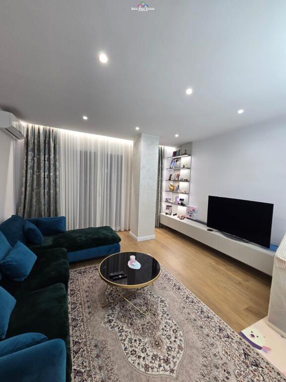 Appartamento in Affitto 2+1 a Bllok (ID B2201546) Tirana