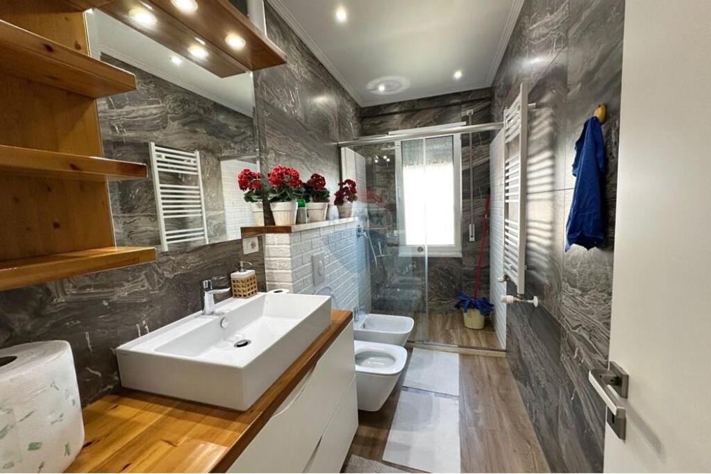 Apartment 2+1+2+PP for sale, New Ring, Tirana