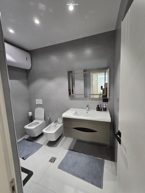 Appartamento in Affitto 2+1 a Bllok (ID B2201546) Tirana