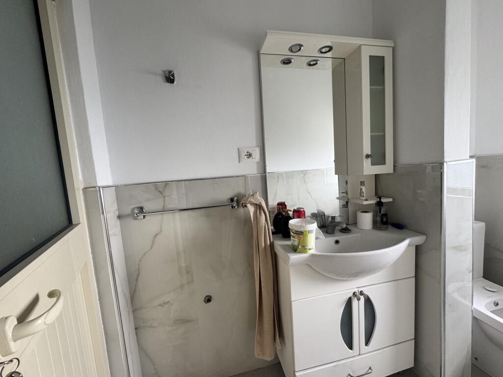 APARTAMENT 3+1+2, PER SHITJE - DURRES, PLAZH, RROTA E KUQE.