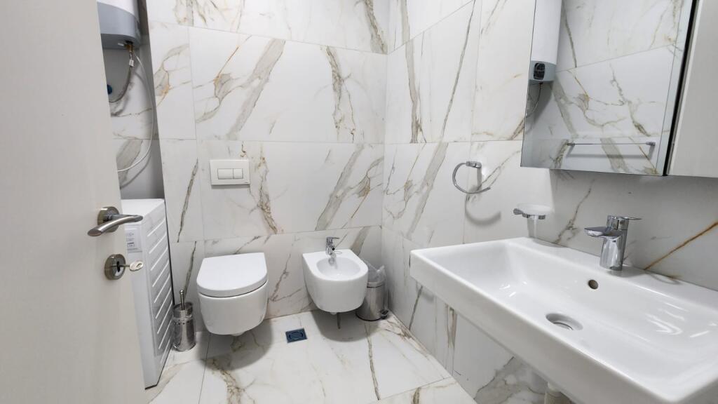 2+1+2 for rent in Delijorgj