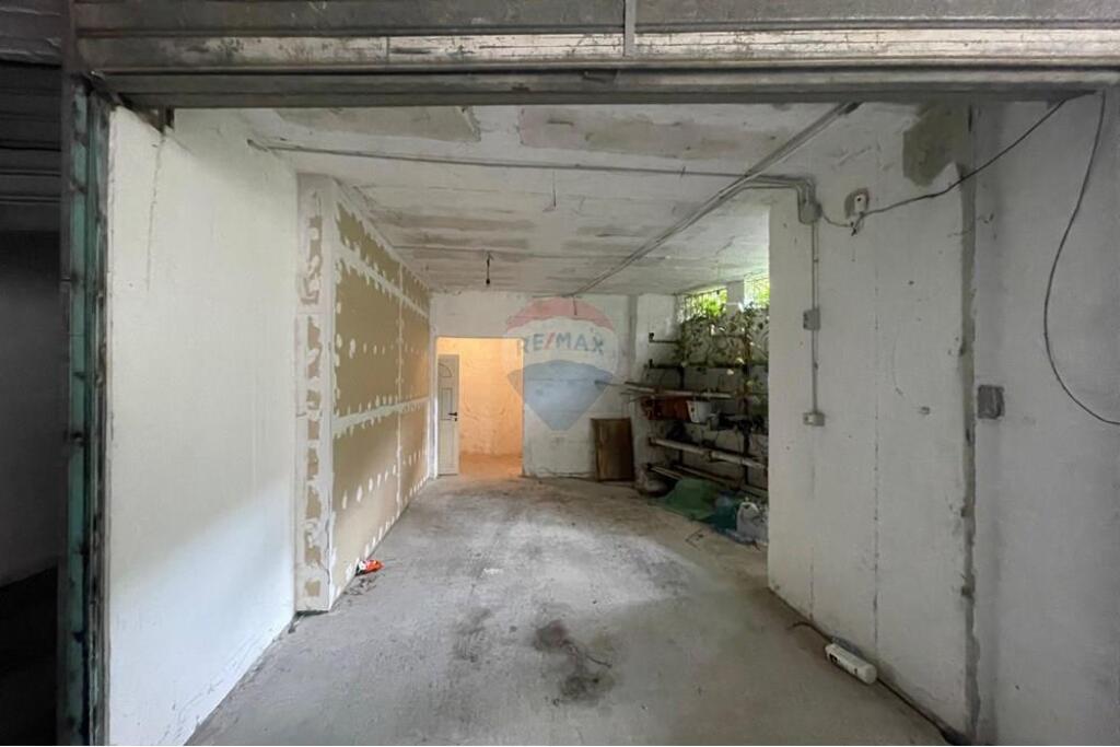 Garage Diviso - In Vendita - Tufinë, Tirana (ID: 530221064-89)