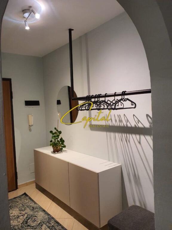 APARTAMENT ME QERA 1+1 ISH TREGU ELEKTRIK 600 EURO