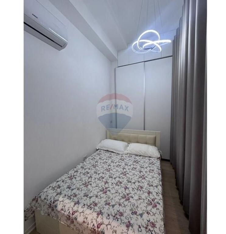 APARTAMENT 1+1  ME QIRA , TE KOMPLEKSI KONTAKT.