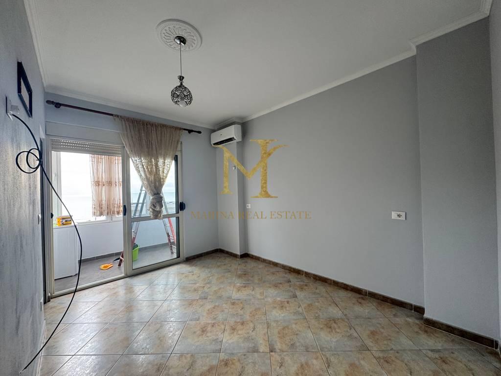 Shitet Apartament 3+1+2, Durres, zona Rrota e Kuqe – Pamje nga Deti!!