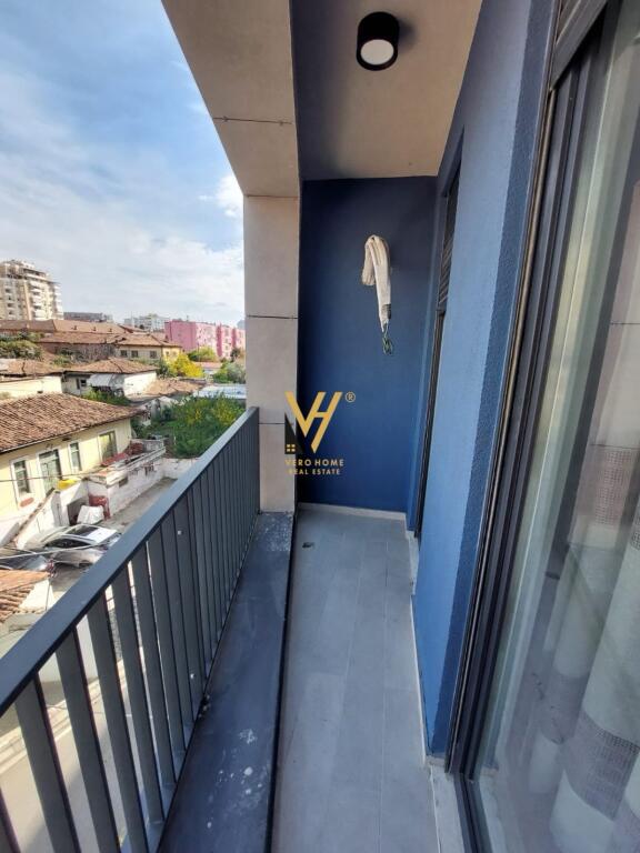 JEPET APARTAMENT 2+1+2+BLK ME QERA TE RRUGA E DIBRES 70.000 LEKE