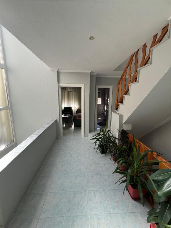 Villa in vendita vicino alla stazione ferroviaria