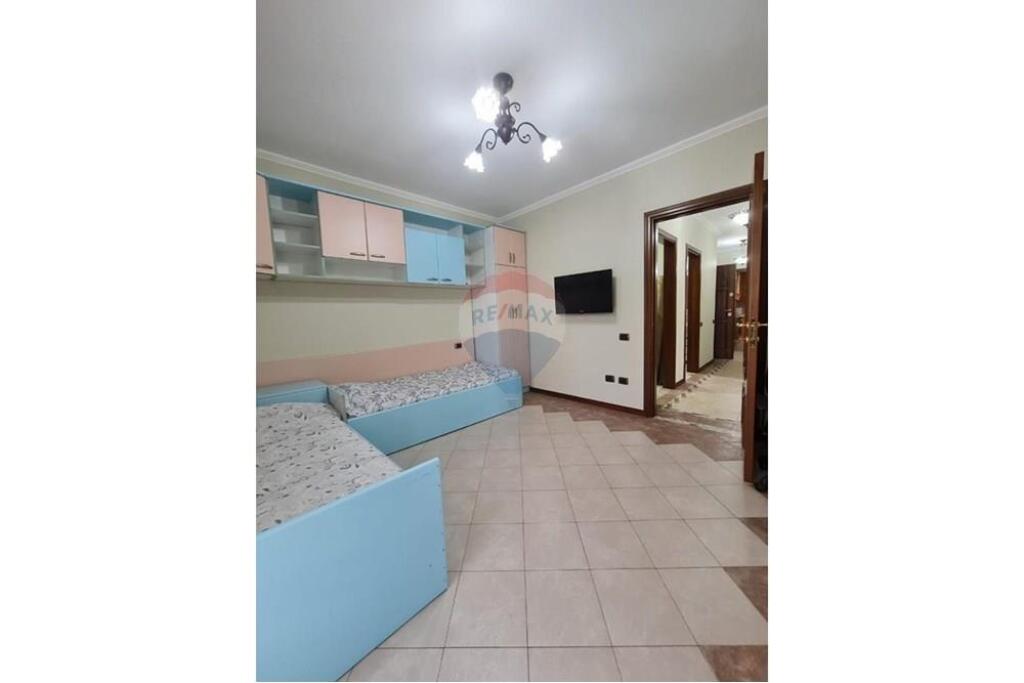 Apartment 3+1+2 for sale, Train Station.