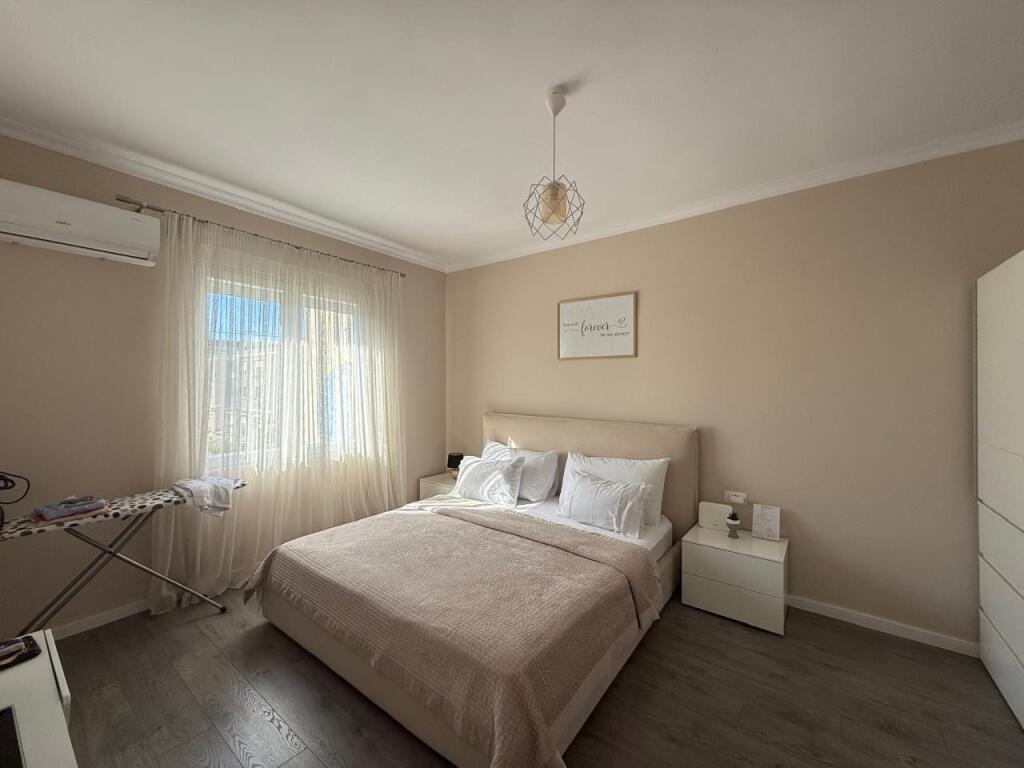 Apartament 1+1, Garda e Republikes!