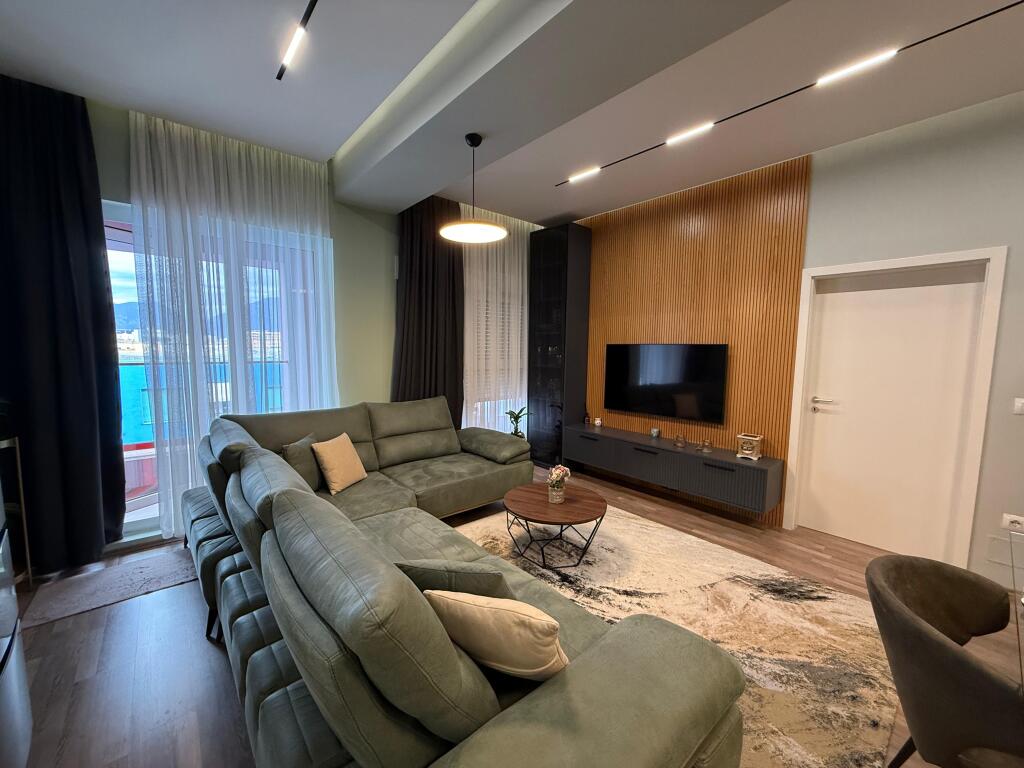 Shitet Apartament 1+1 tek Magalem 21, Ali Demi !!