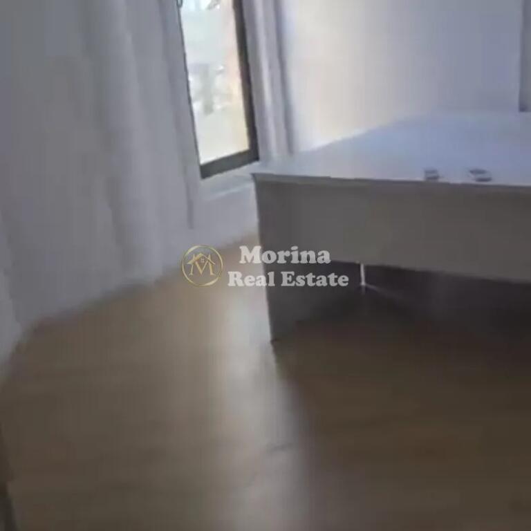 Rent, Business Premises, in Shopping Center “Torre Drini”, 1300 Euro/Month