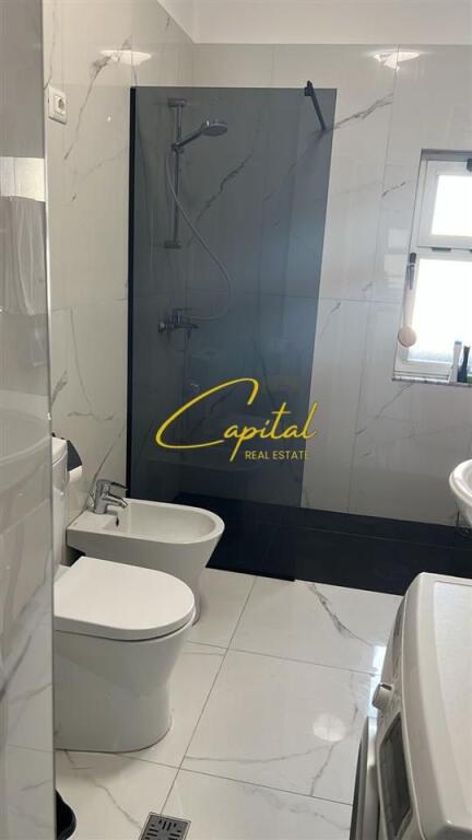 APARTAMENT ME QERA 2+1 ISH BLLOKU 800 EURO