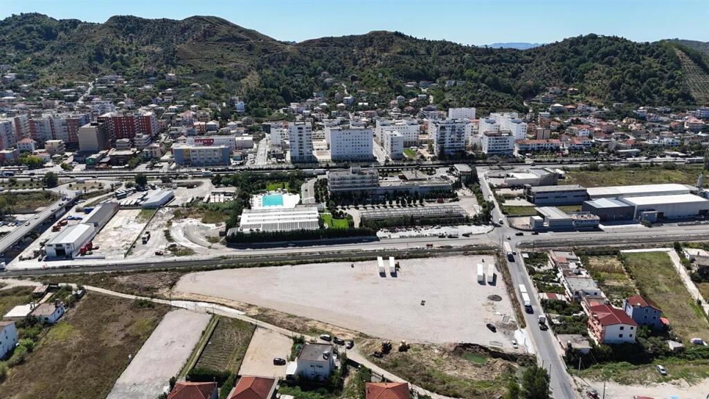 Toke ne shitje ne Vore ne Autostraden Tirane-Durres (ID 4191134).