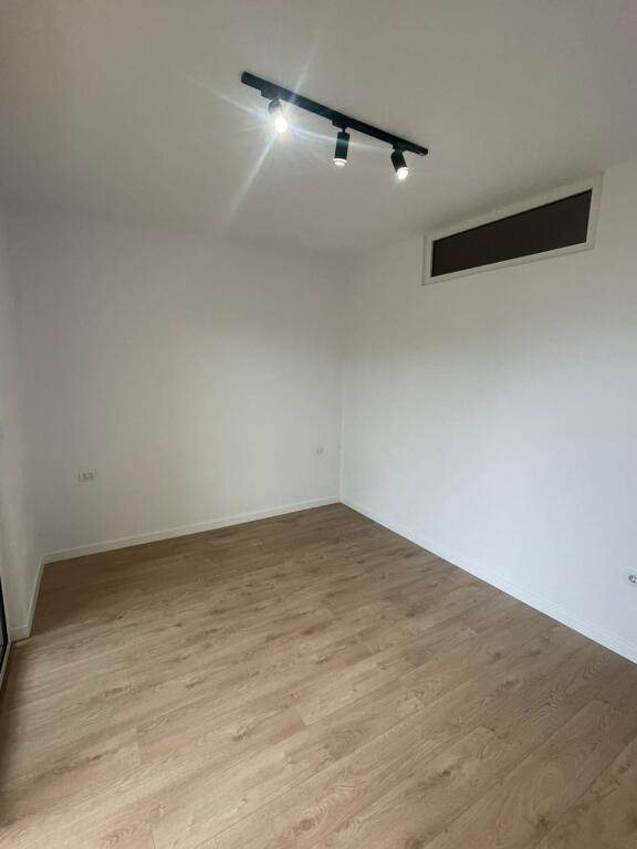 APARTMENT for sale near Barjam Curri School, Durres Beach