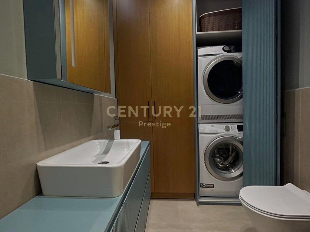 APARTAMENT 2+1+2 + GARAZH ME QIRA PRANE "RADISSON COLLECTION"