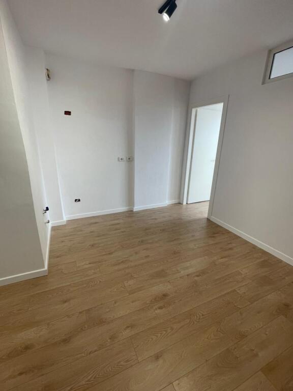 APARTMENT for sale near Barjam Curri School, Durres Beach