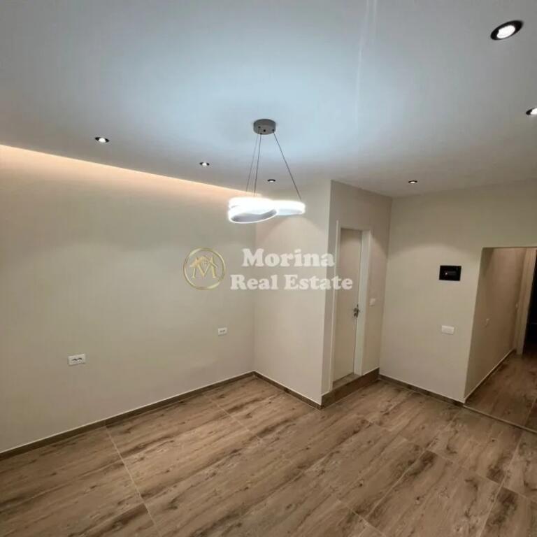 Qera, Ambient Biznesi, Myslym Shyri 400 Euro/ Muaj