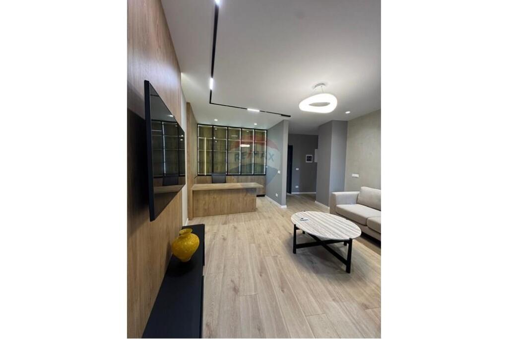 QIRA ZYRE TEK LAKE VIEW RESIDENCE   !