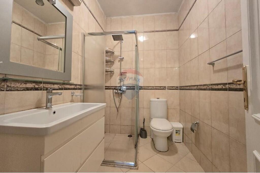 2+1 Apartment for sale in Bllok !
