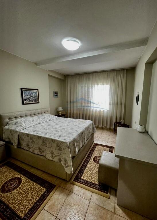 Qira, Apartament 2+1, Sheshi Wilson, Tiranë
