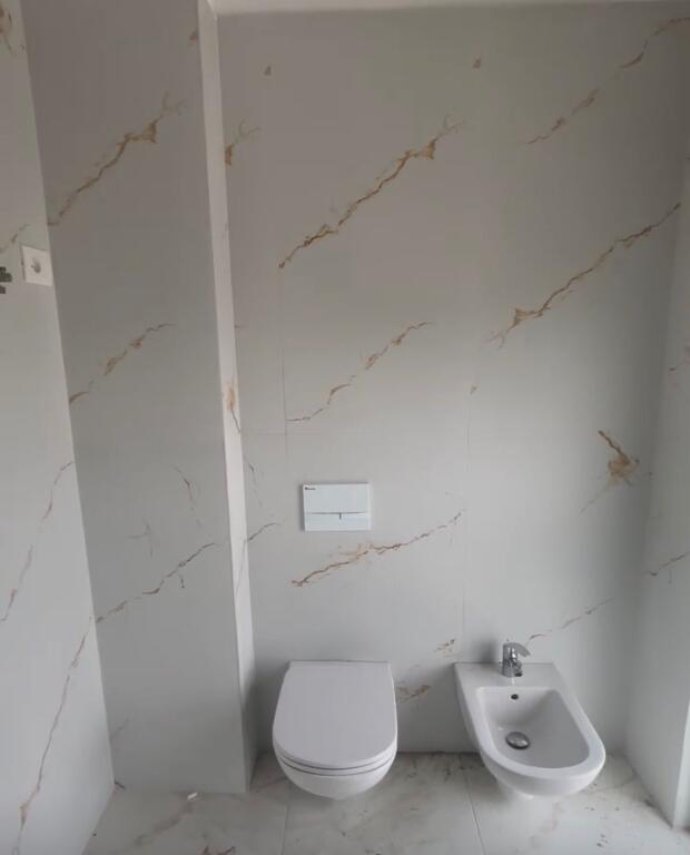 Apartament 2+1 shitje,Bulevardi Ri!