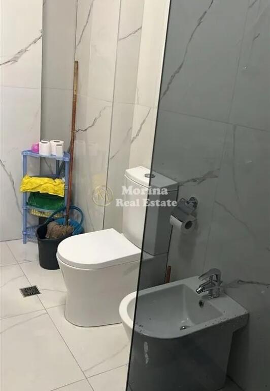Qera, Apartament 2+1, Blloku, 800 euro/muaj