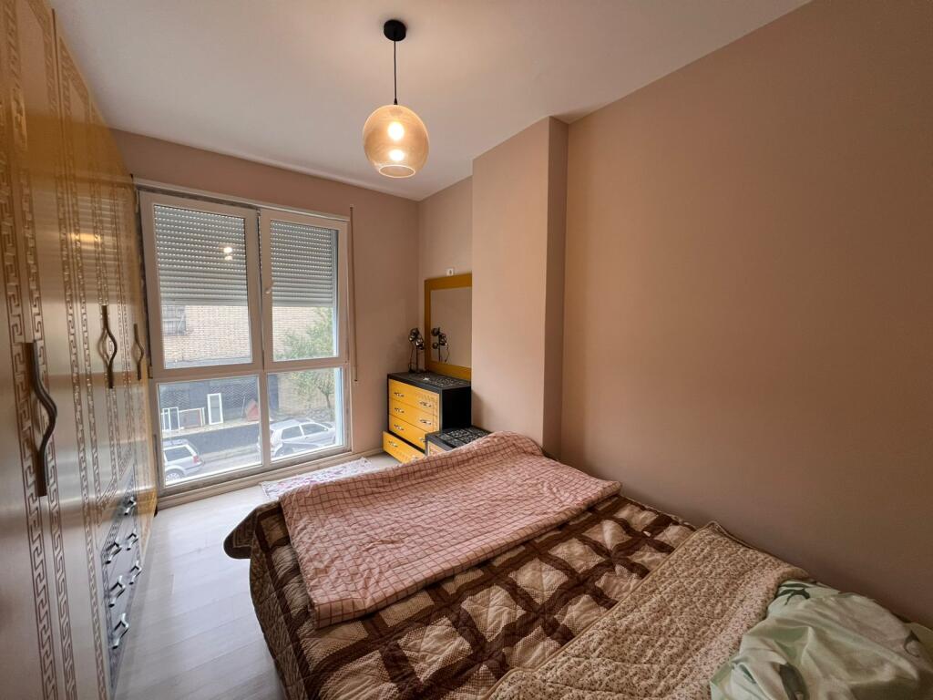 SHITET APARTAMENT 3+1 XHAMIA E SELITES!