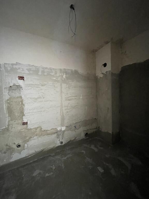 Shitet apartament 1+1 tek Kompleksi Tom Doshi-t ne Shkoze

