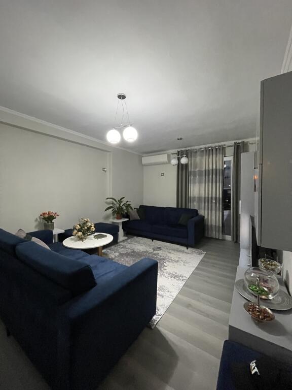 Apartment 2+1+2 for sale at Cabej Buildings, Misto Mame