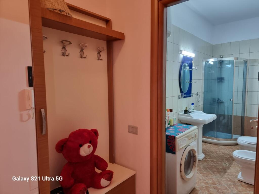 Jepet Apartament Me Qera , Ne Vlore
