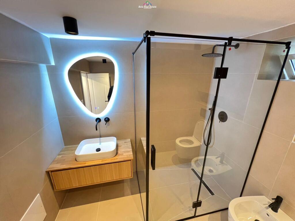 Vile Me Qera 2+1 prane Kompleksit Grand (ID BV22512) Tirane