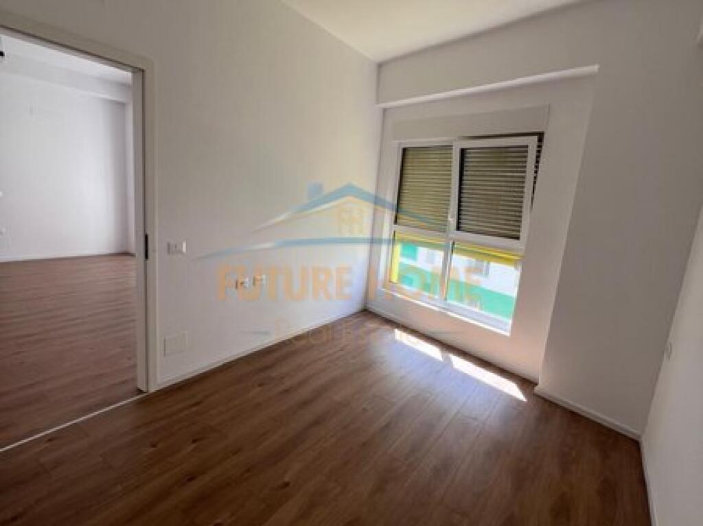 In vendita, Appartamento 1+1, Ali Demi, Tirana.