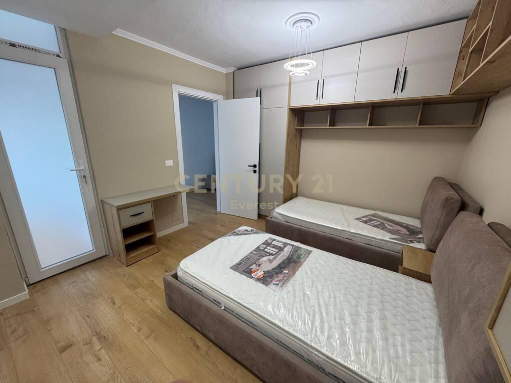 YZBERISHT, JAPIM ME QIRA APARTAMENT 2+1!!