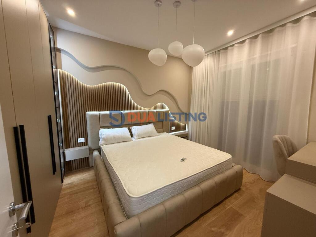 Apartament 2+1 me Qira, Shkolla e Kuqe