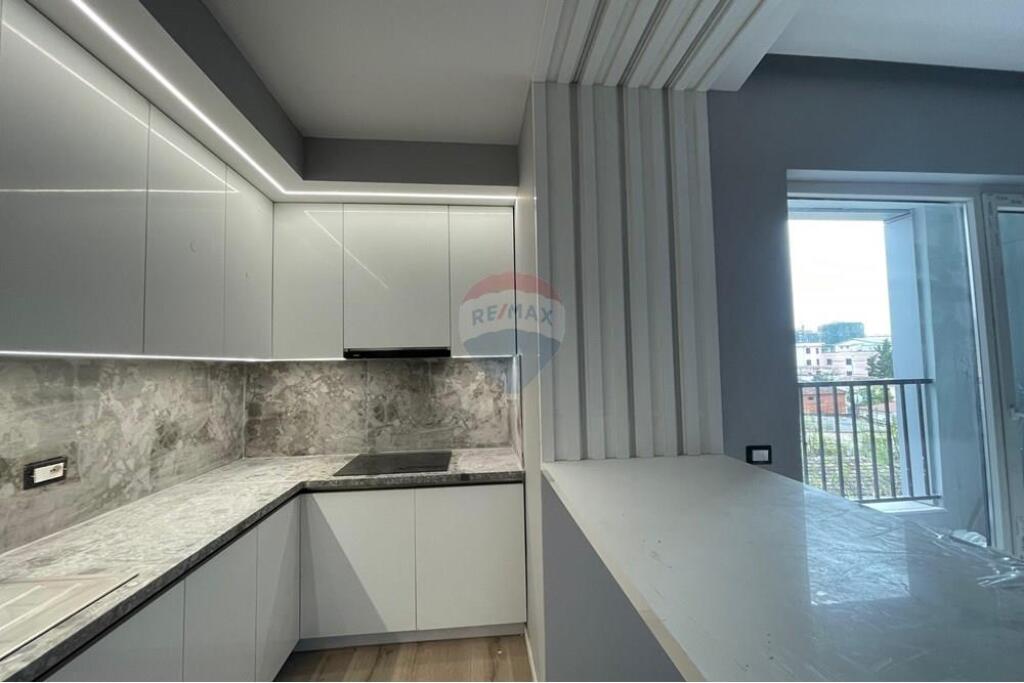 Apartament 2+1 +2 me qira tek Siri Kodra