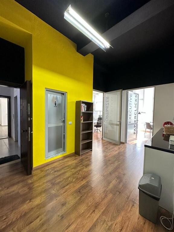 OFFICE FOR RENT 180 M2 BLLOK 4000 EURO