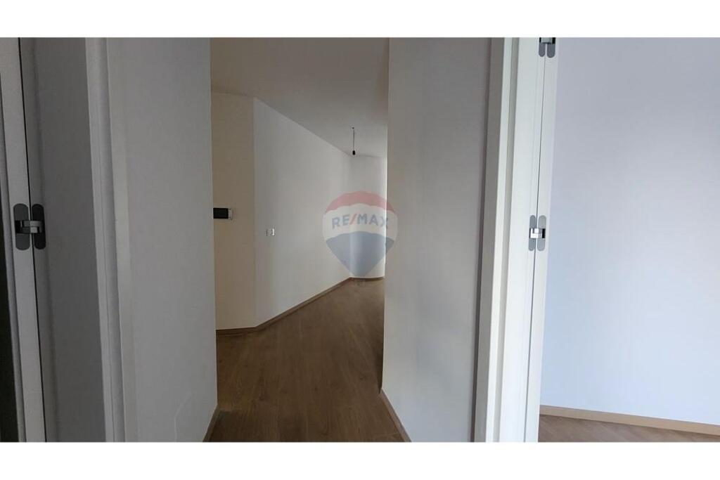 Apartment - For Sale - Faik Konica Street, Tirana (ID: 530391004-339)