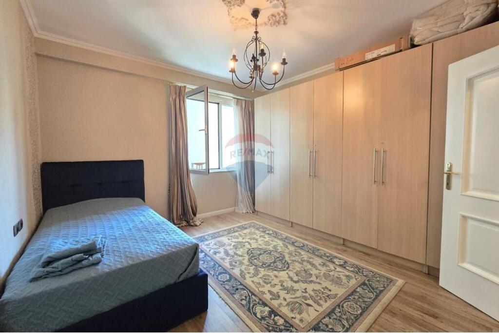 2+1 Apartment for sale in Bllok !