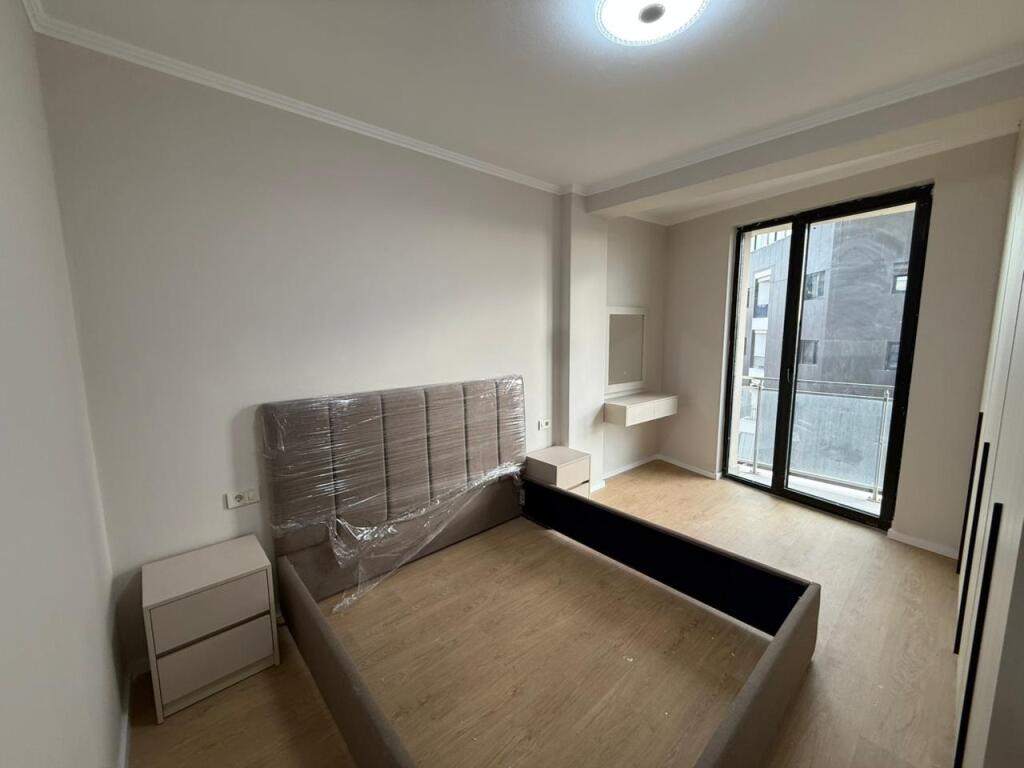 Apartament modern 2+1 me qira tek Rruga Mine Peza!