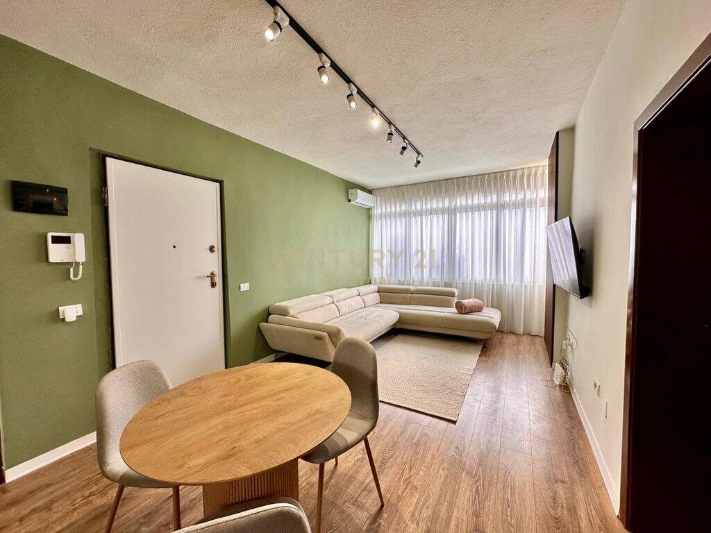 Apartament modern 2+1 me qira në Rrugën e Durrësit🌆