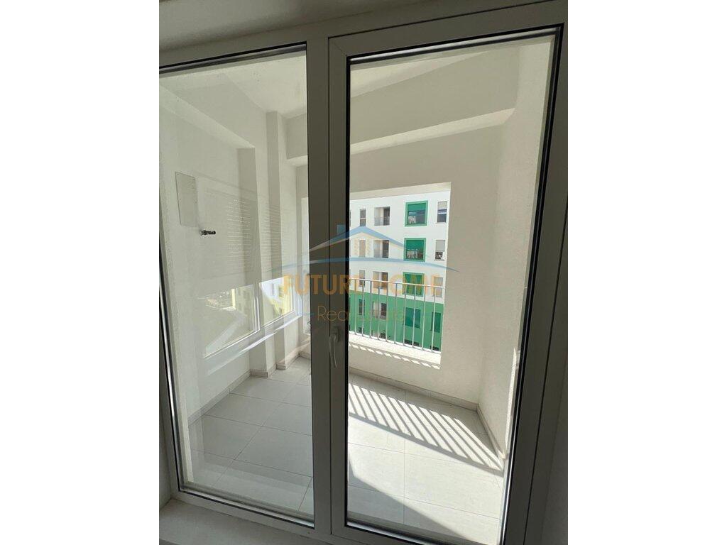 Shitet, Apartament 1+1, Ali Demi, Tiranë.