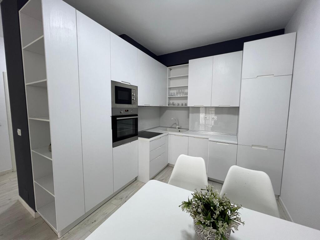Apartament me pamje deti Per Qera Ne Vlore