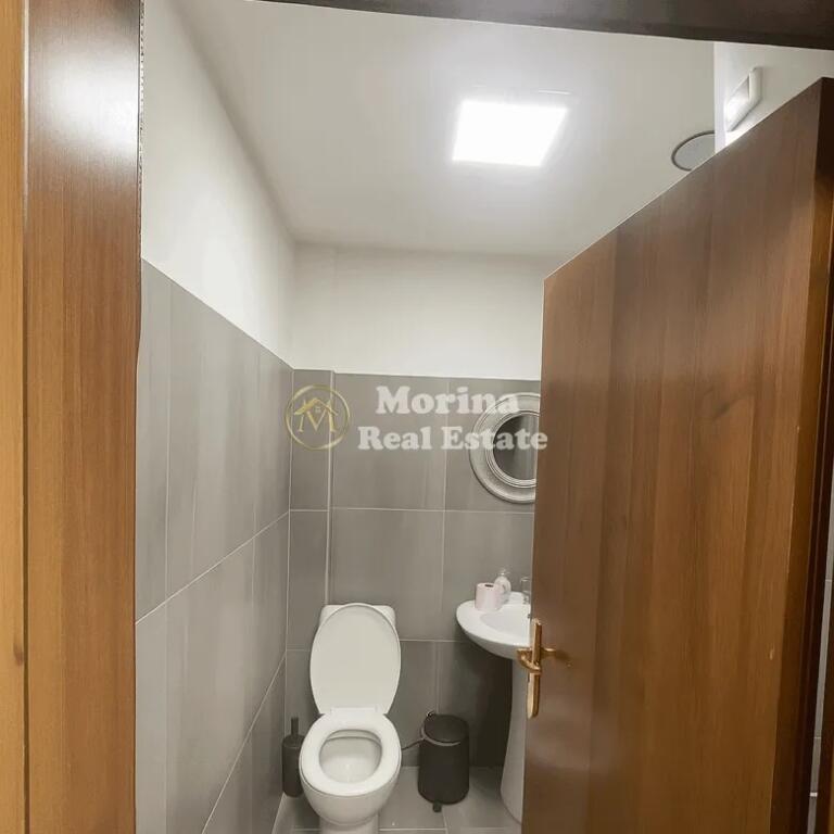 Qera, Ambient Biznesi, te Rruga Vaso Pasha, 800 Euro/Muaj