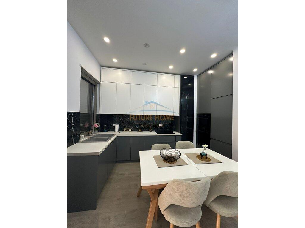 Qera, Apartament 2+1+Post Parkimi, Kompleksi Delijorgji