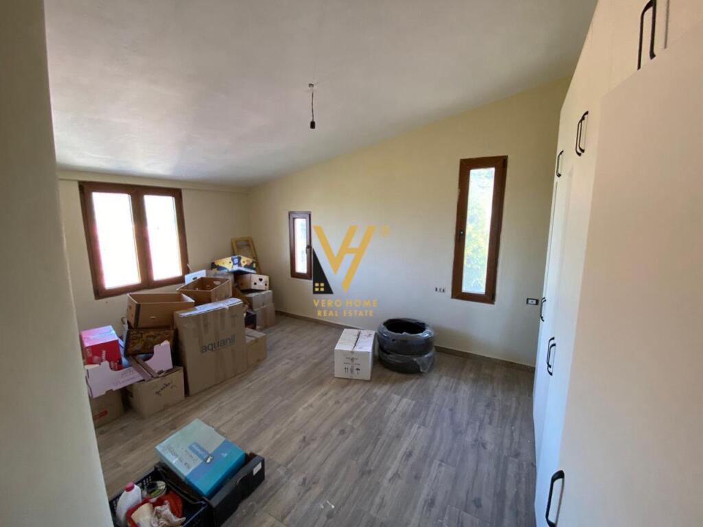 VILLA BIFAMILIARE IN VENDITA A MARIKAJ, VORE 400.000 EURO
