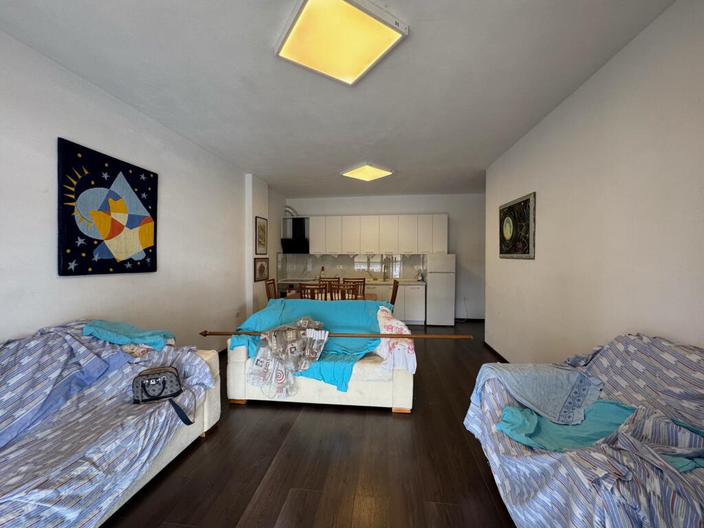 APARTAMENT 2+1 ME QERA NE FRESK TEK MURAGA