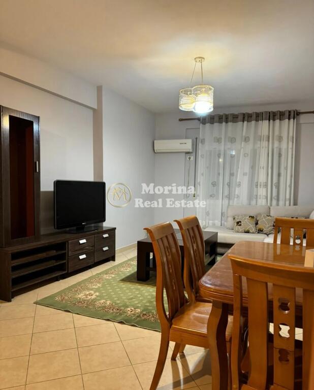 Qera, Apartament 2+1, te Komuna e Parisit, 700 Euro