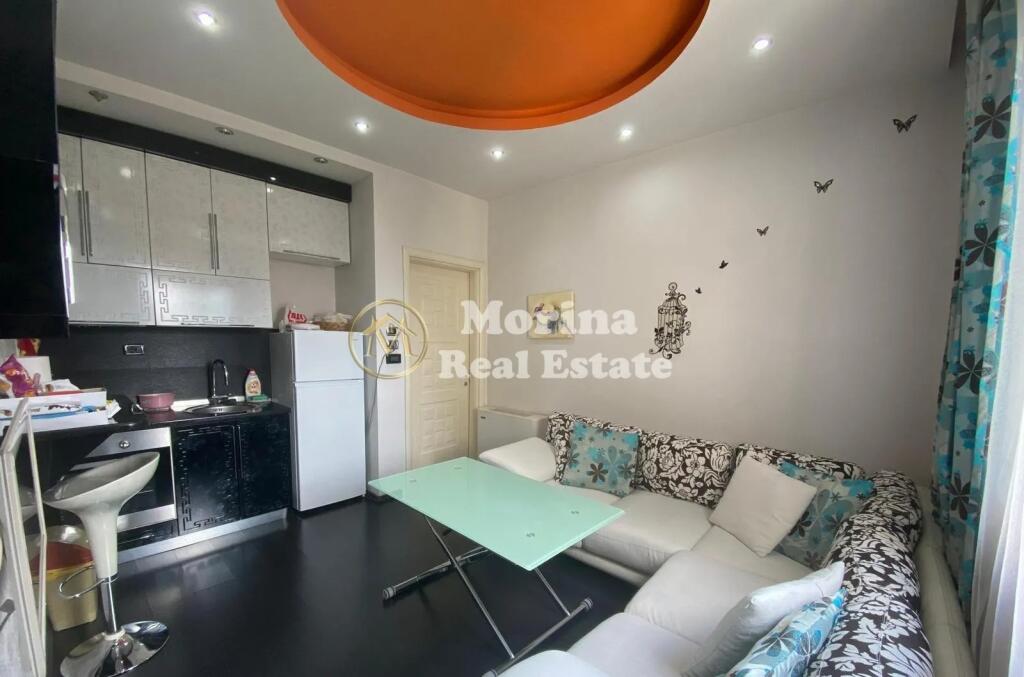 Shitje, Apartament 2+ 1, te Rruga e Durresit, perballe me Koloseun, Cmimi 168000 Euro