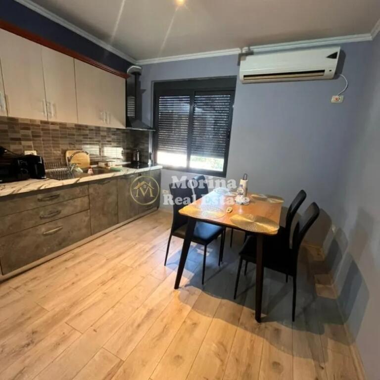 Qera, Apartament 2+1, Laprake , 550 euro/muaj