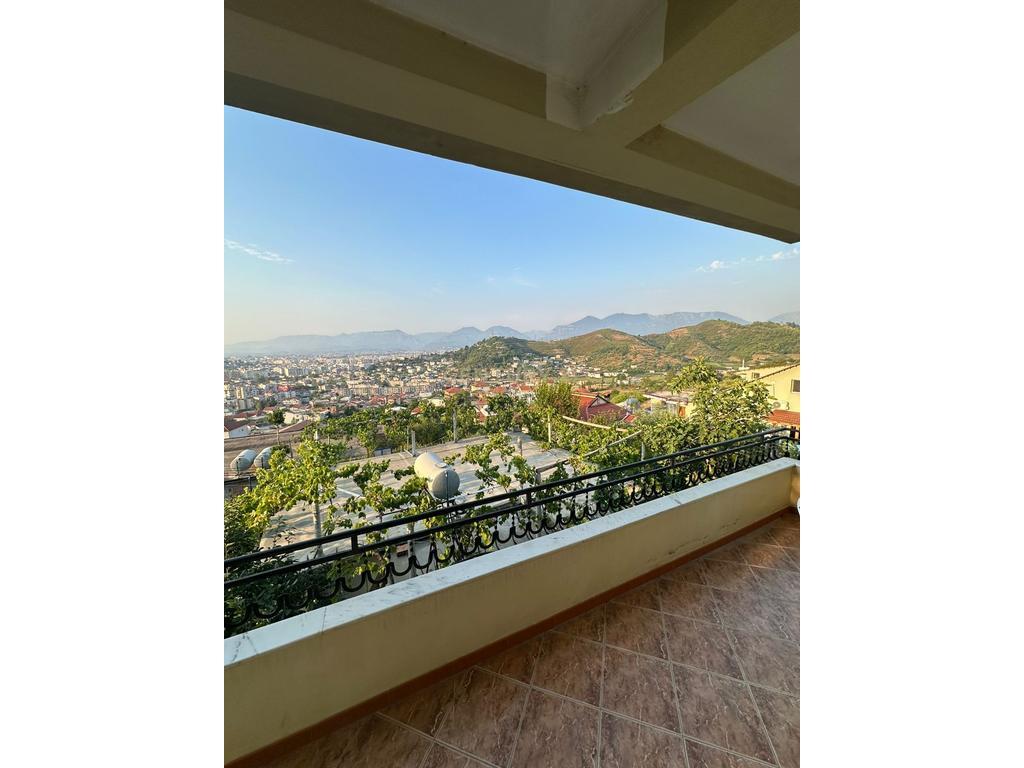 Casa privata in affitto, Kombinat!